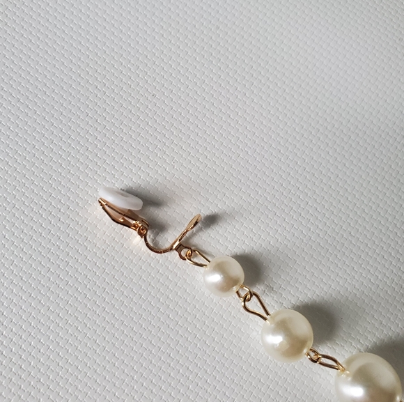 Clip On Long Pearly Dangling Earrings - Picture 4 of 4